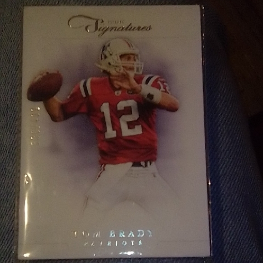 Panini Signatures Tom Brady Card